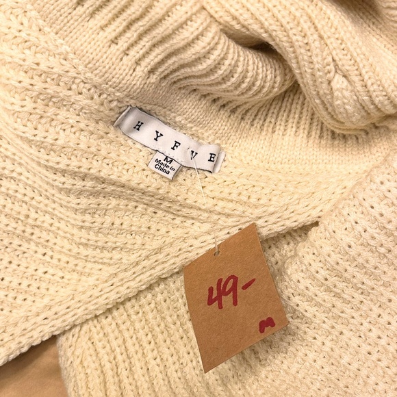 HYFVE knit shrug NWT - Picture 9 of 9
